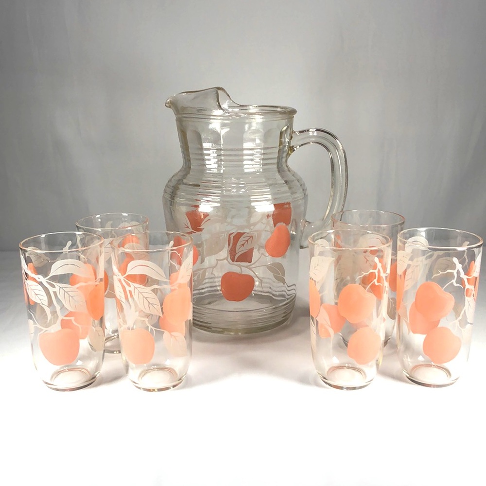 Vintage juice picture and six glasses w/ peaches